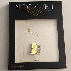Necklet triple necklace layering clasp